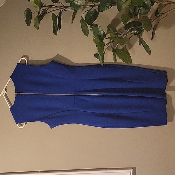 Blur Calvin Klein Dress - Picture 2 of 4